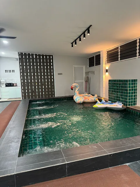 191 STAY 4 BILIK INDOOR POOL